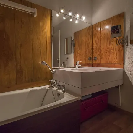 شقة Valmorel: 2 Pieces Au Pied Des Pistes, Balcon, Cuisine Equipee - Fr-1-356-513